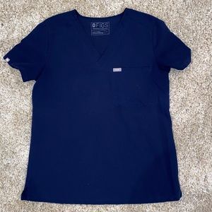One Pocket Figs Scrub Top Navy